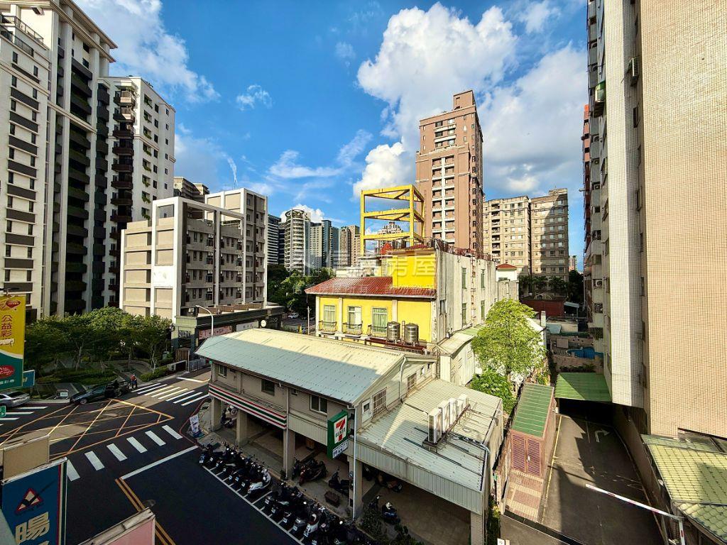 全新★黎明東街店面房屋室內格局與周邊環境