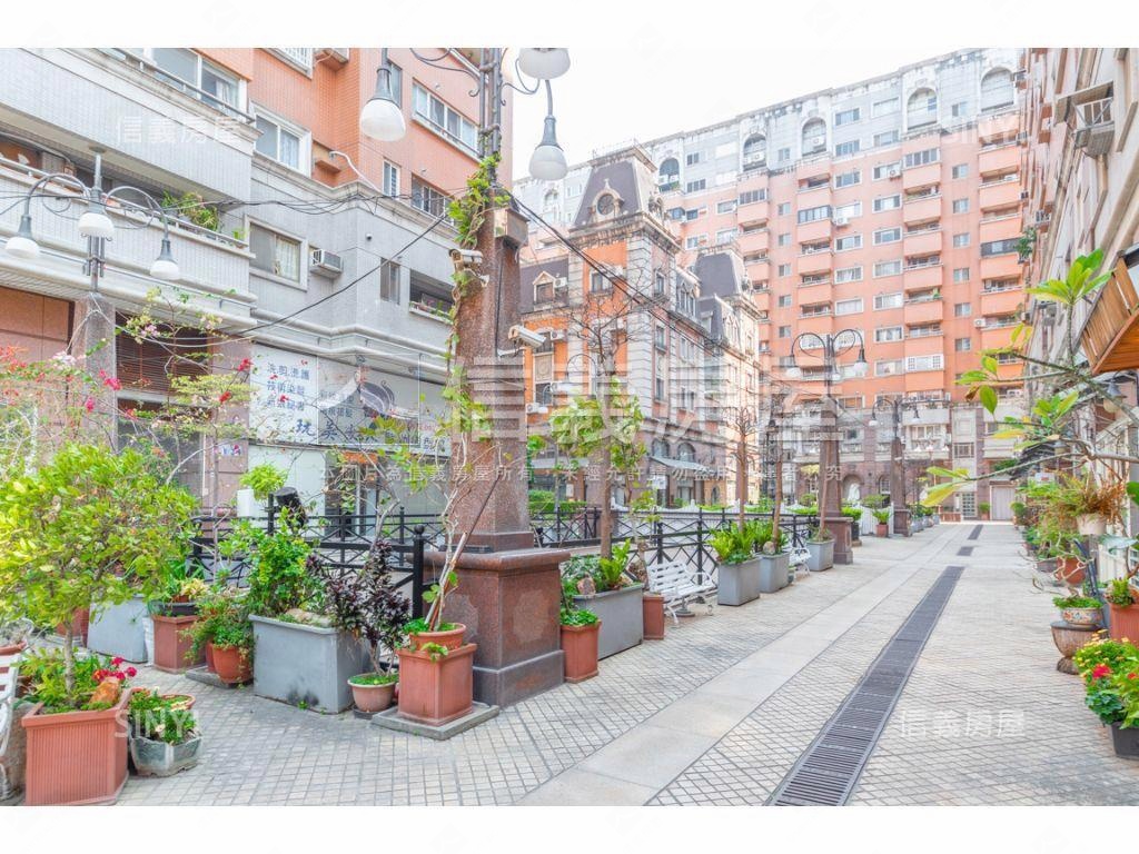 三面採光！近何厝兩房平車房屋室內格局與周邊環境
