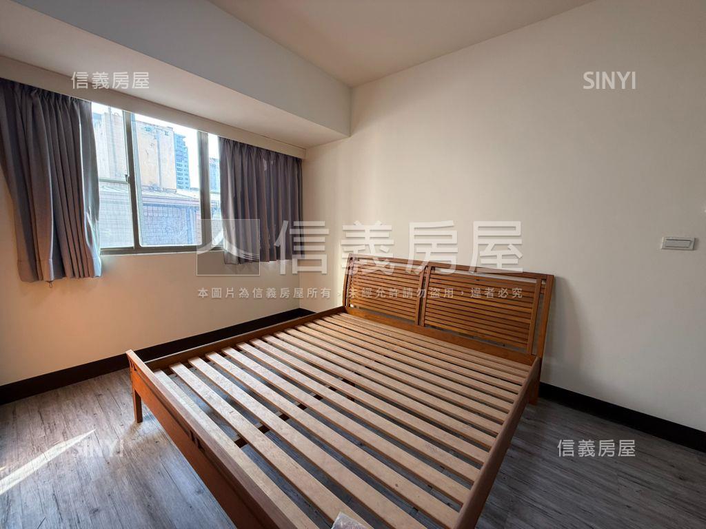 三民國小前方正三房房屋室內格局與周邊環境