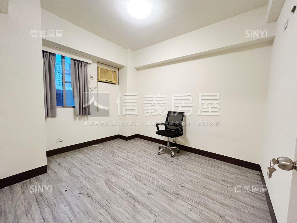 三民國小前方正三房房屋室內格局與周邊環境