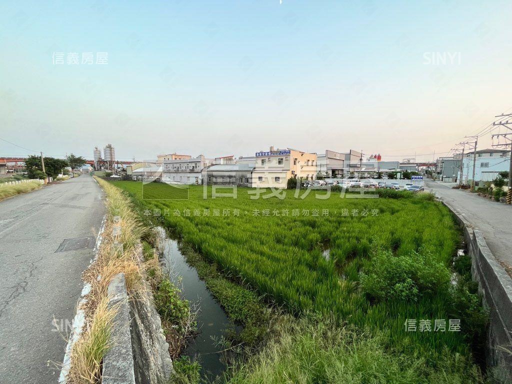 台中港關連工業用地房屋室內格局與周邊環境