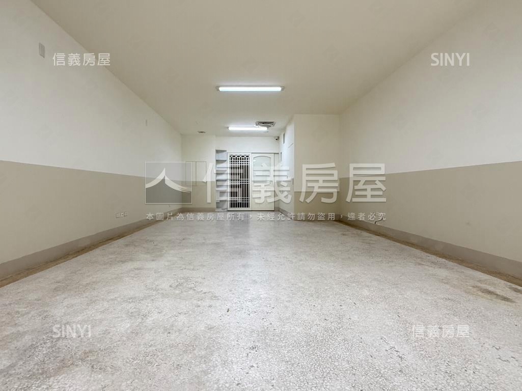 南台橫路面寬翻新透天房屋室內格局與周邊環境
