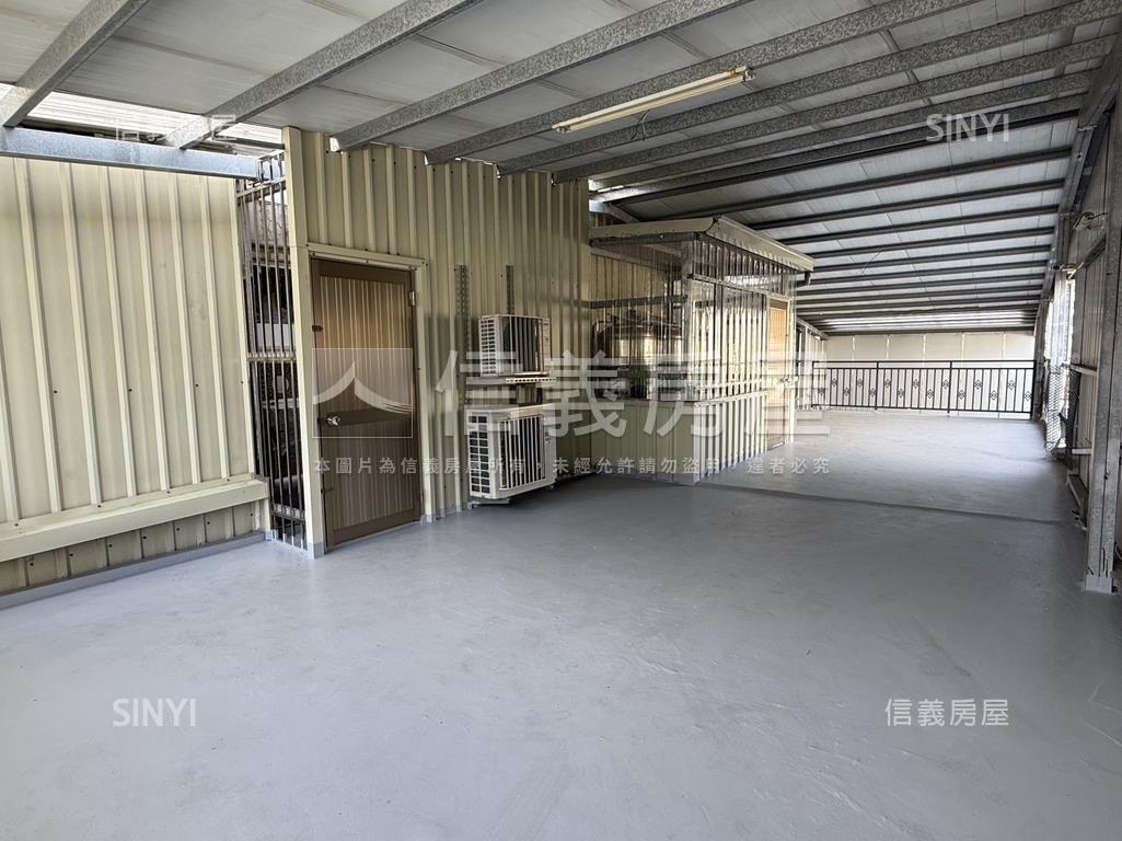 南台橫路面寬翻新透天房屋室內格局與周邊環境