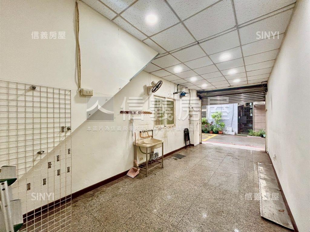 田美三街小資店面１＋２樓房屋室內格局與周邊環境