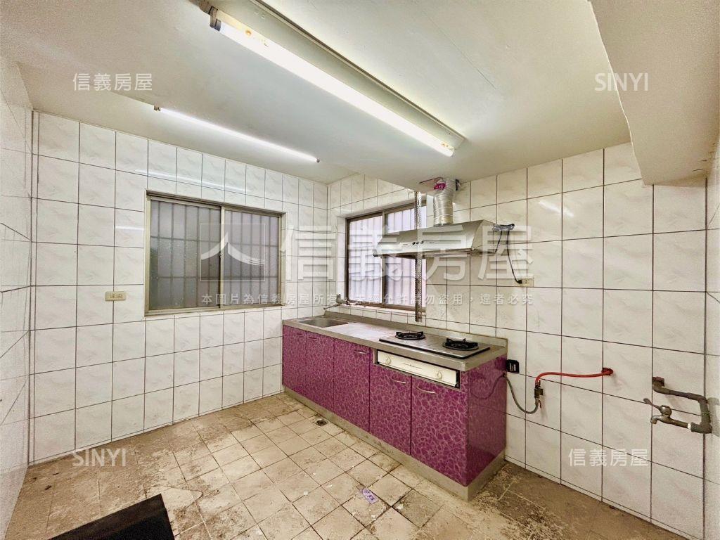 田美三街小資店面１＋２樓房屋室內格局與周邊環境