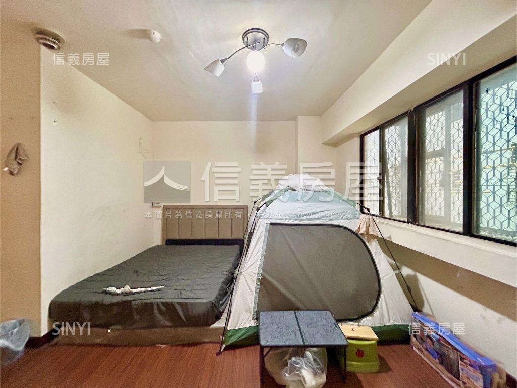田美三街小資店面１＋２樓房屋室內格局與周邊環境