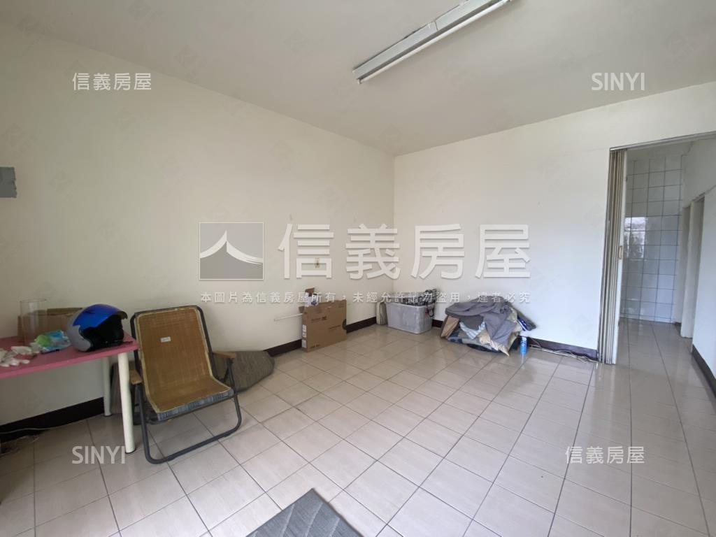 一層一戶近公園美寓房屋室內格局與周邊環境