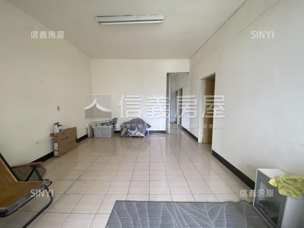 一層一戶近公園美寓房屋室內格局與周邊環境