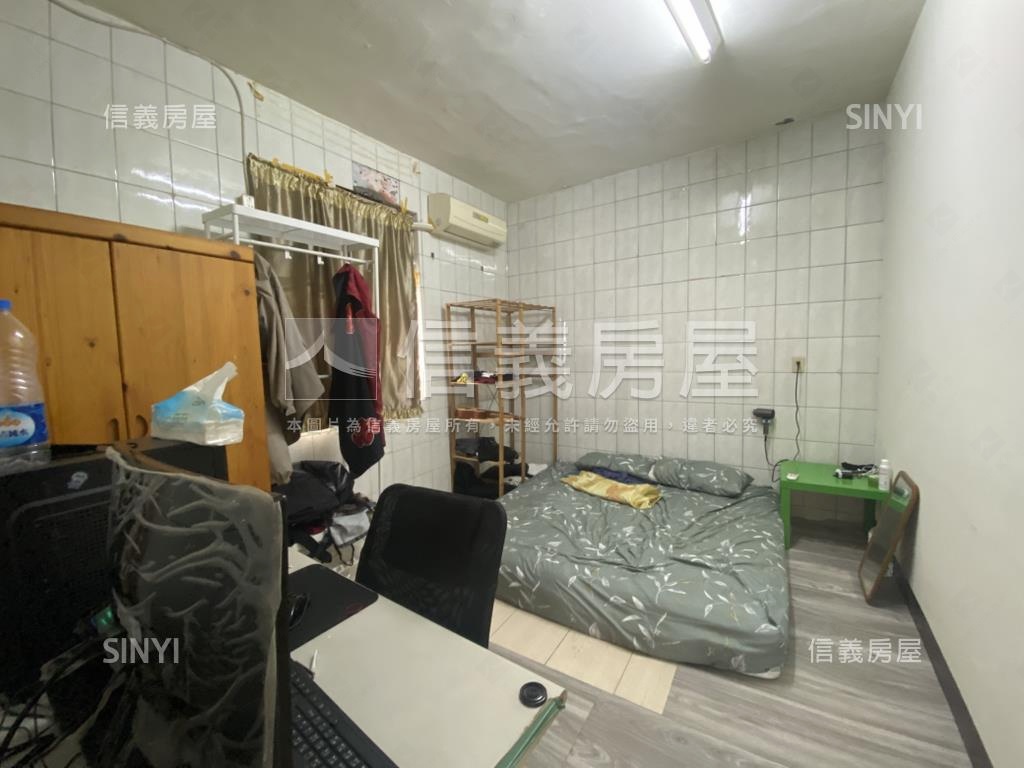 一層一戶近公園美寓房屋室內格局與周邊環境
