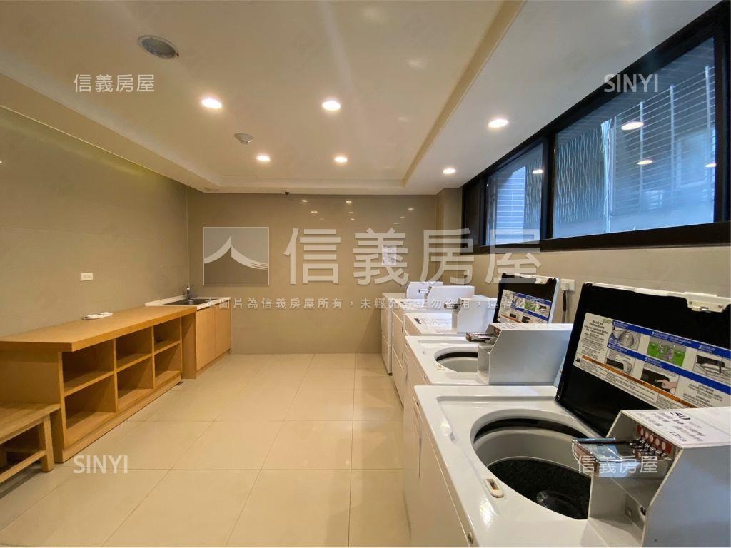 電梯兩房明亮近府中捷運房屋室內格局與周邊環境