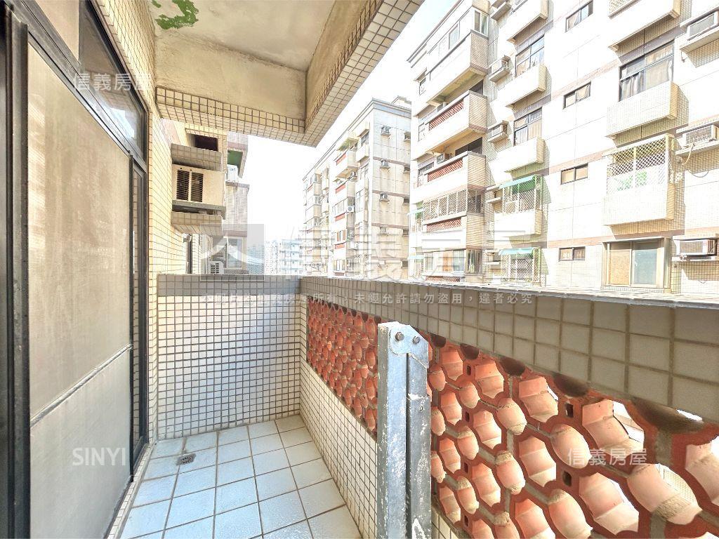 寬敞三房雙衛開窗走路學區房屋室內格局與周邊環境