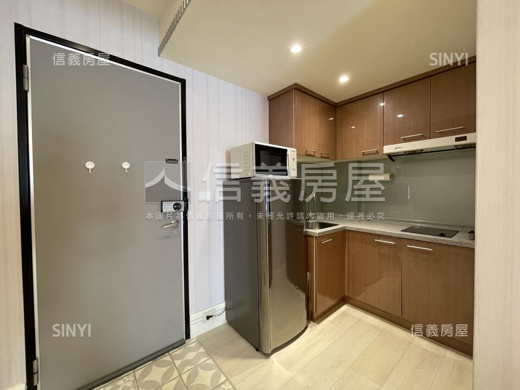 附中設籍精美一房一廳房屋室內格局與周邊環境