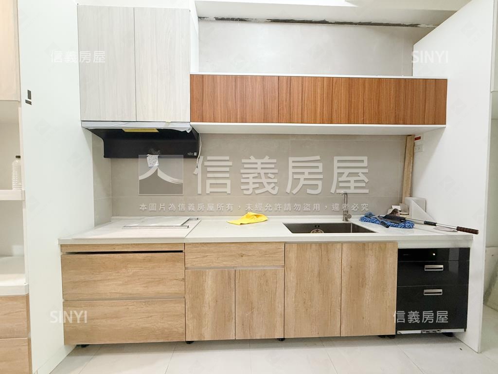 【全新】近中科６房美別墅房屋室內格局與周邊環境
