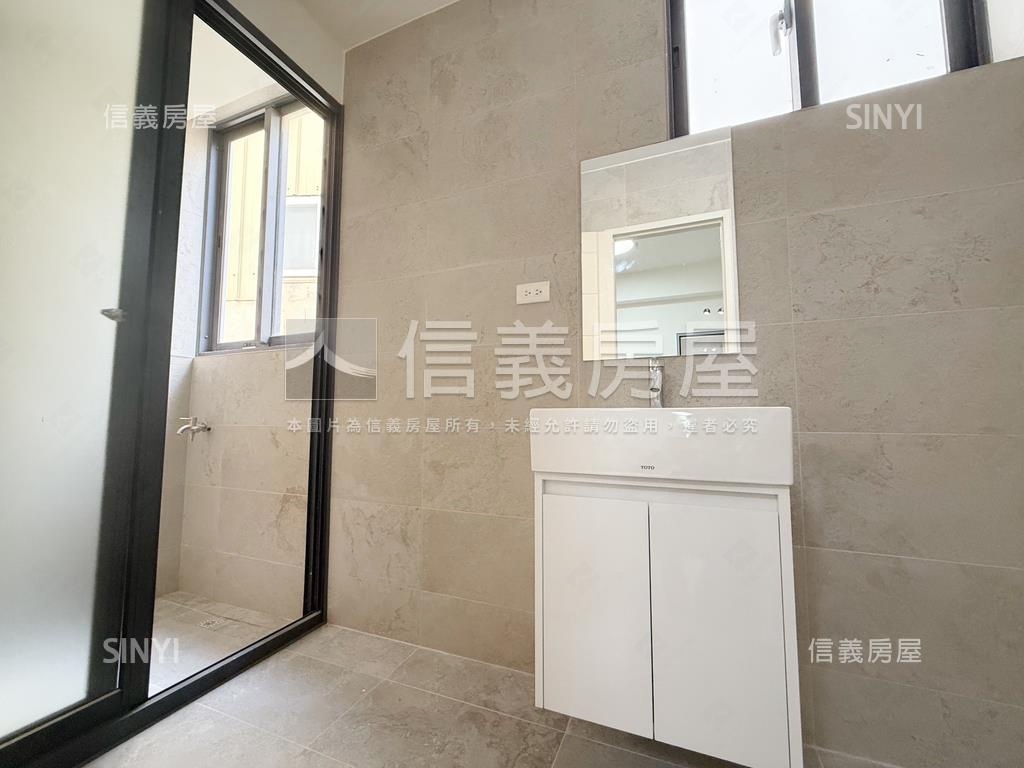 【全新】近中科６房美別墅房屋室內格局與周邊環境