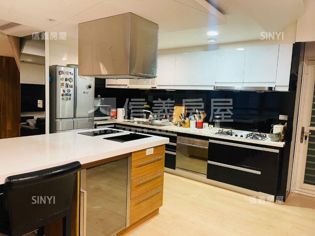 專委睿海大坪數雙平車房屋室內格局與周邊環境