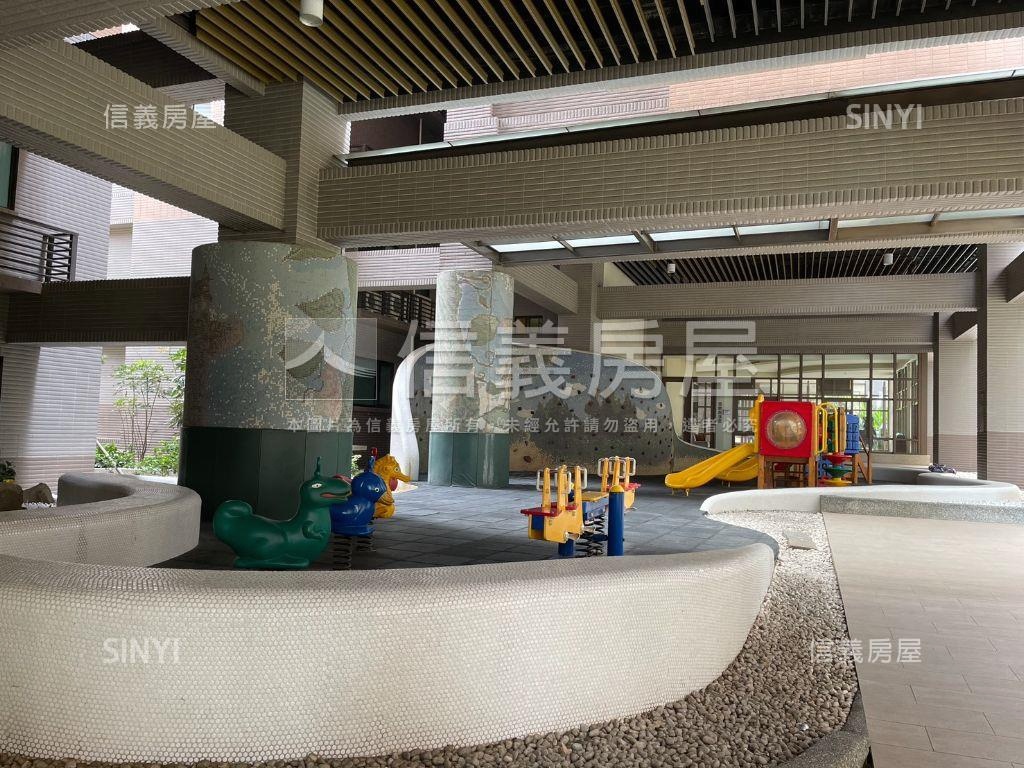 專委睿海大坪數雙平車房屋室內格局與周邊環境