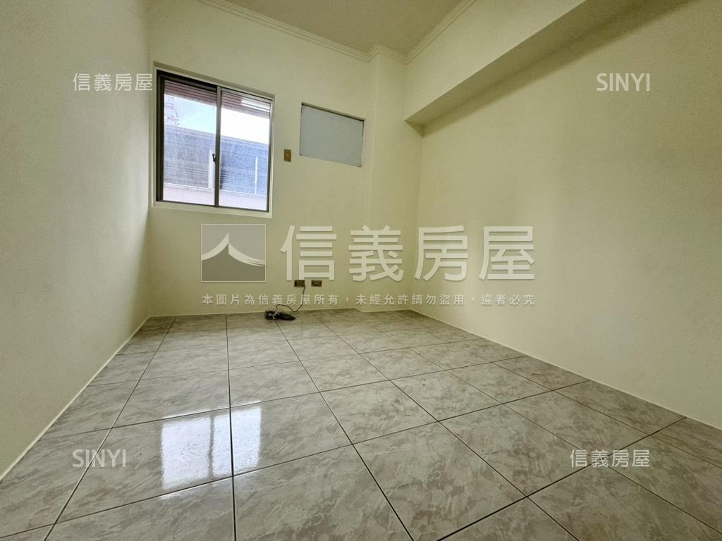 河堤劍橋三房平車房屋室內格局與周邊環境