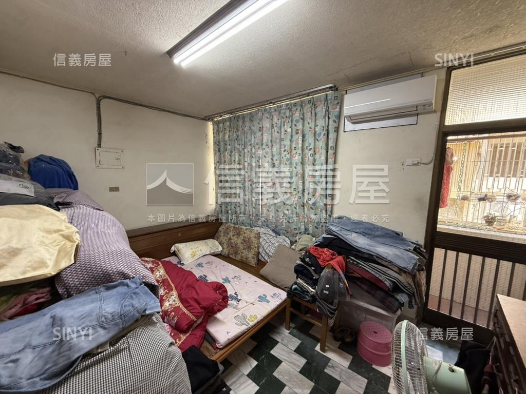 南區近健康綠洲公園大透天房屋室內格局與周邊環境
