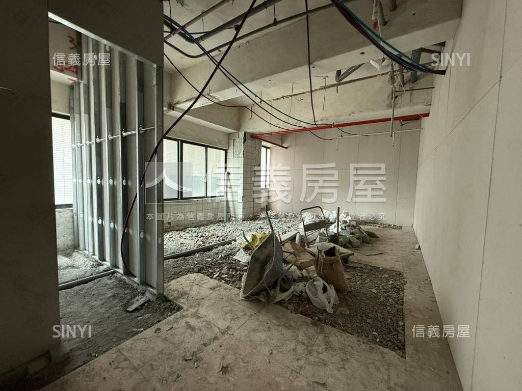 近火車站商辦房屋室內格局與周邊環境