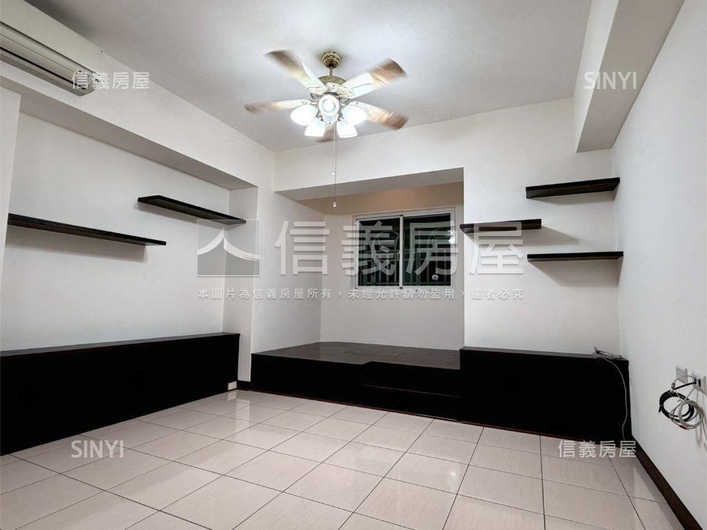 稀有蘆洲電梯兩房房屋室內格局與周邊環境