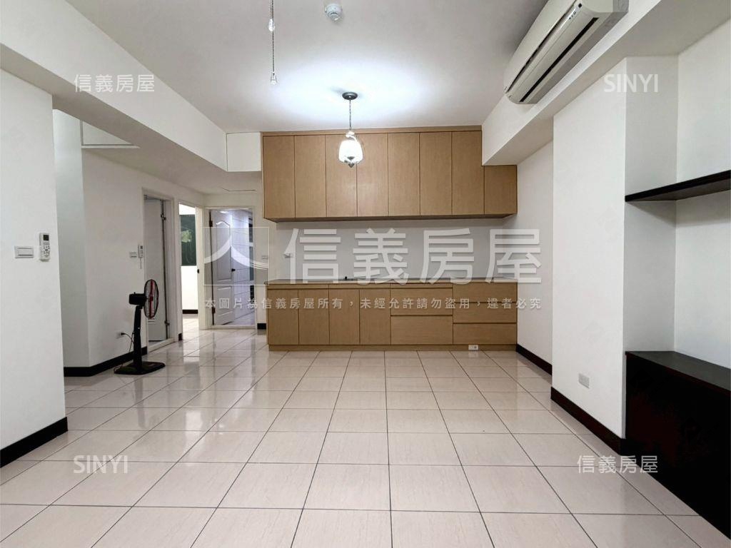 稀有蘆洲電梯兩房房屋室內格局與周邊環境