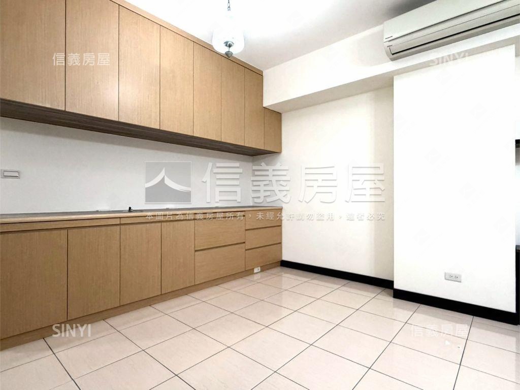 稀有蘆洲電梯兩房房屋室內格局與周邊環境