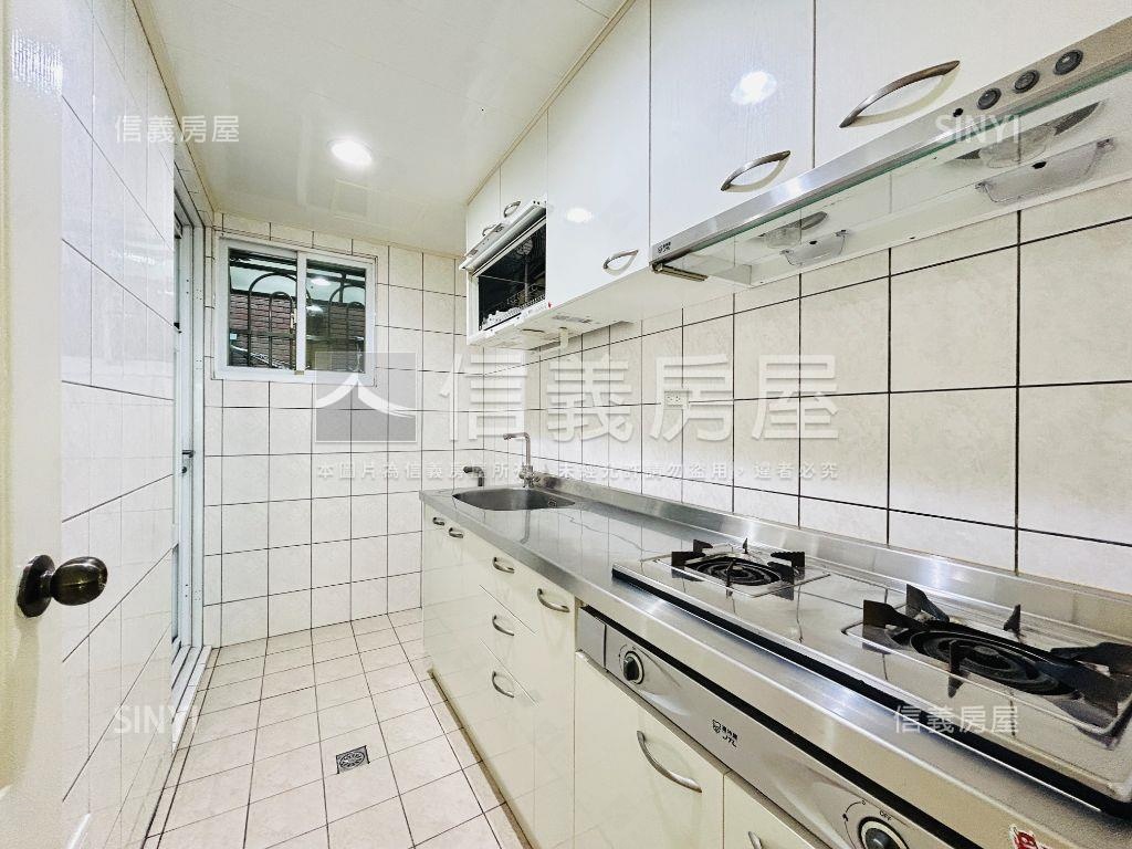 稀有蘆洲電梯兩房房屋室內格局與周邊環境