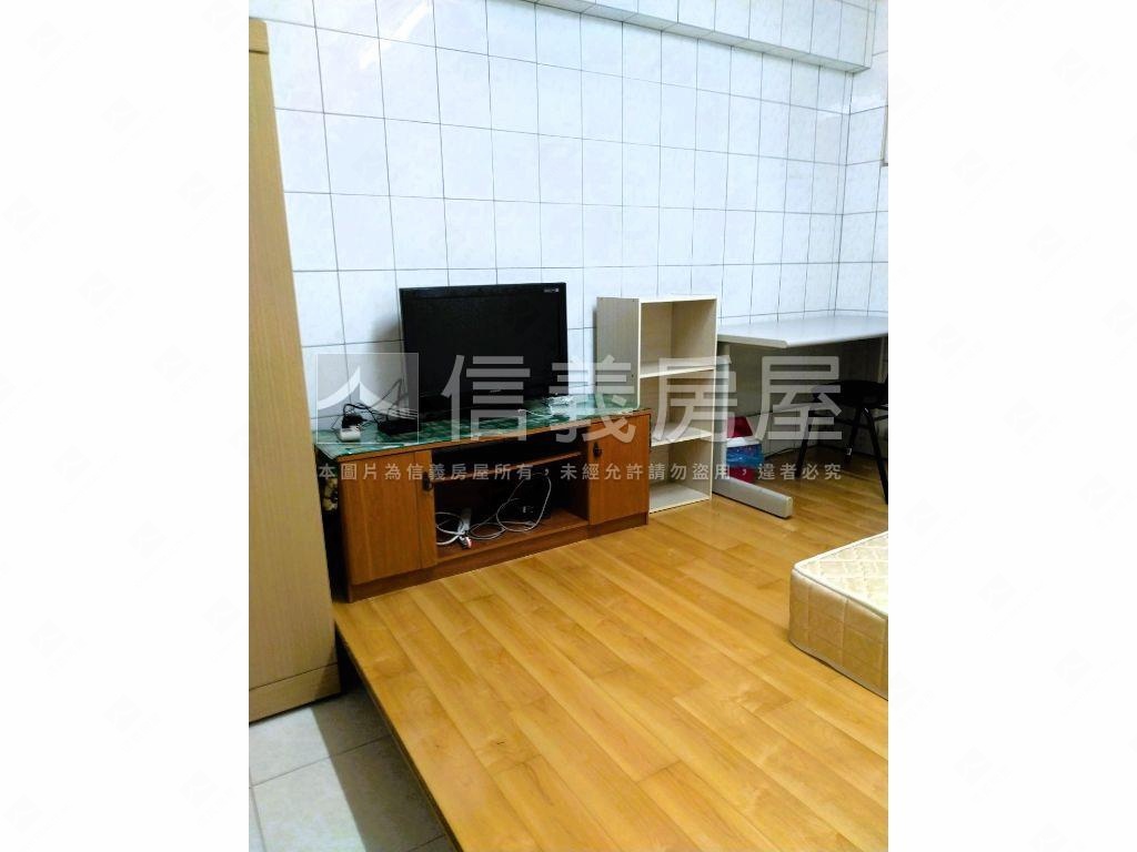 東區成大小築投資套房Ａ房屋室內格局與周邊環境