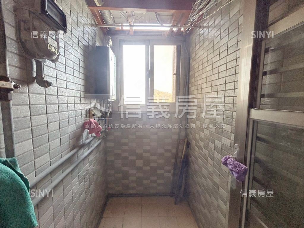 南加州Ｂ棟高樓正面河景房屋室內格局與周邊環境
