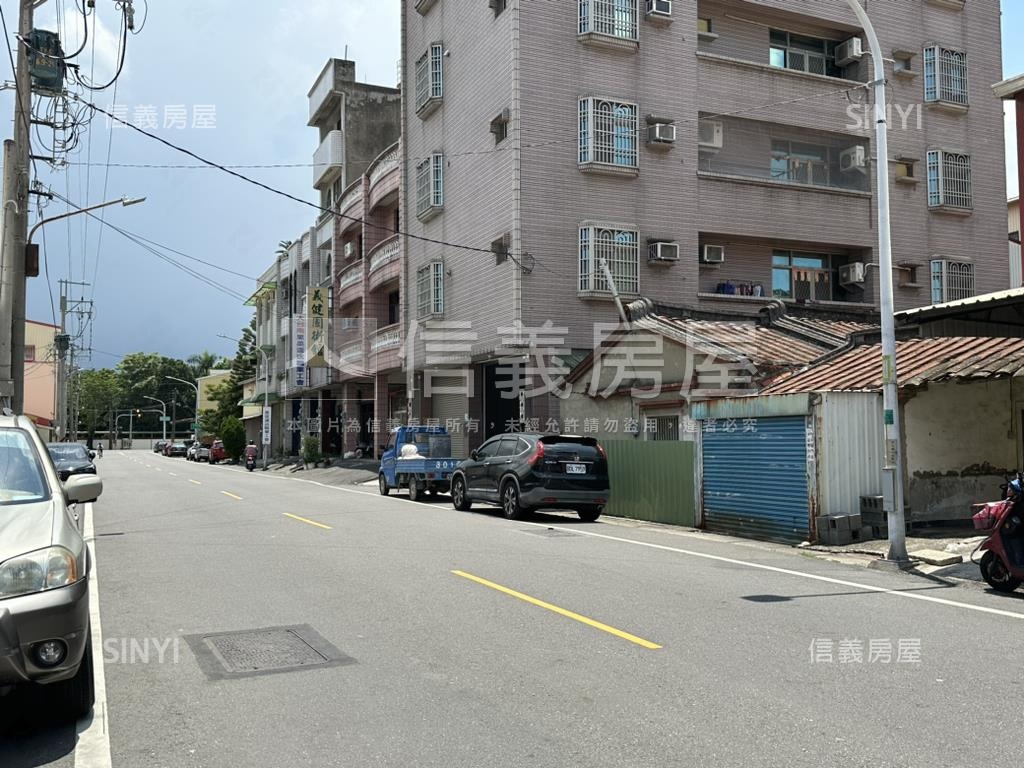 新化市心臨１２米路住宅地房屋室內格局與周邊環境