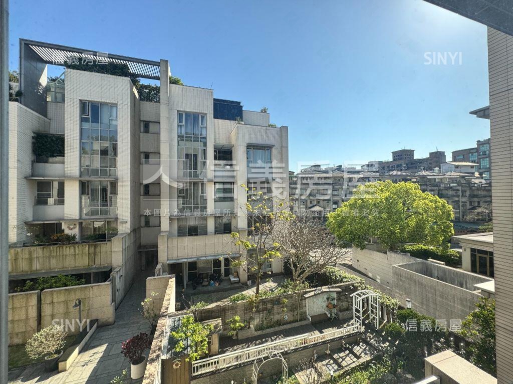 領秀家庭劇院精神時光屋房屋室內格局與周邊環境