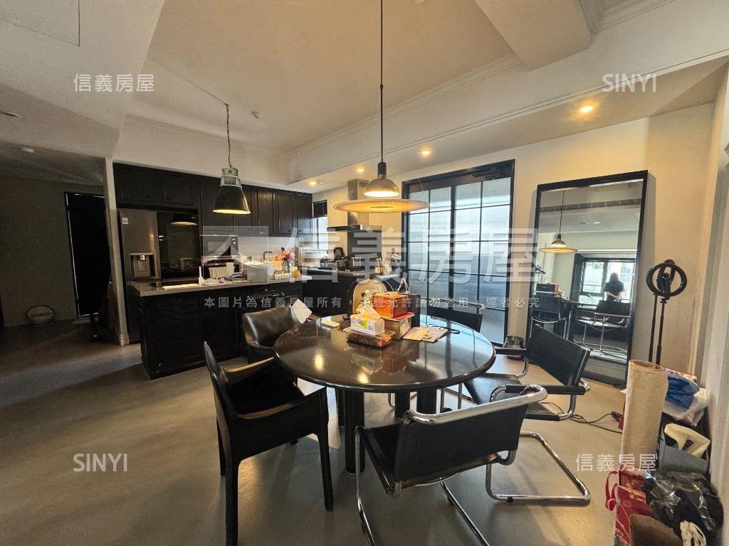 領秀家庭劇院精神時光屋房屋室內格局與周邊環境