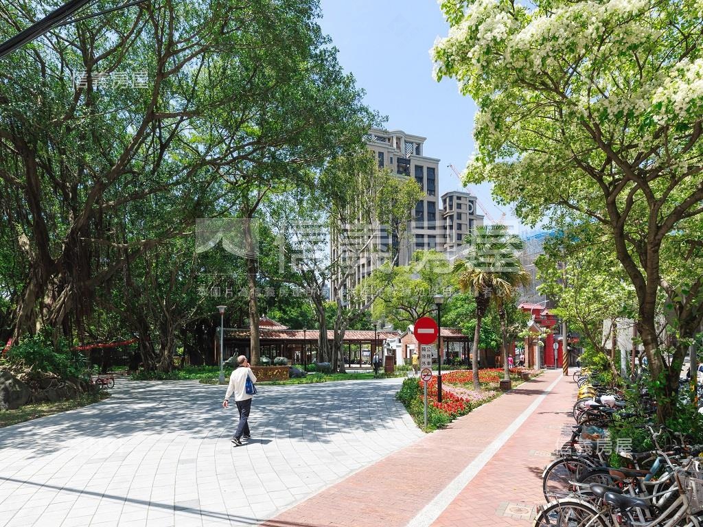 靜巷大面寬三房房屋室內格局與周邊環境