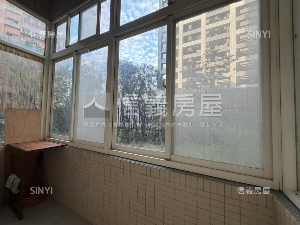 泰瑞邊間光猛一樓三房車位房屋室內格局與周邊環境