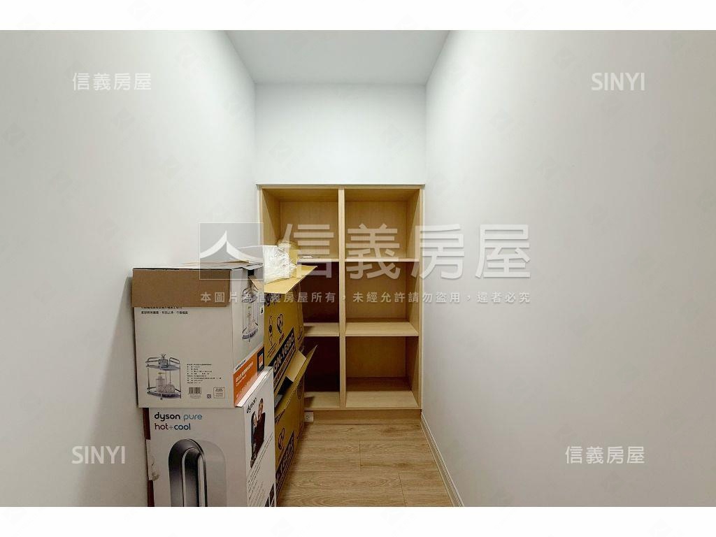 天墅Ａ棟高樓景觀美裝潢房屋室內格局與周邊環境