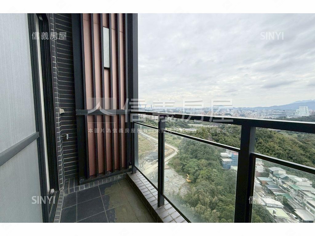 天墅Ａ棟高樓景觀美裝潢房屋室內格局與周邊環境