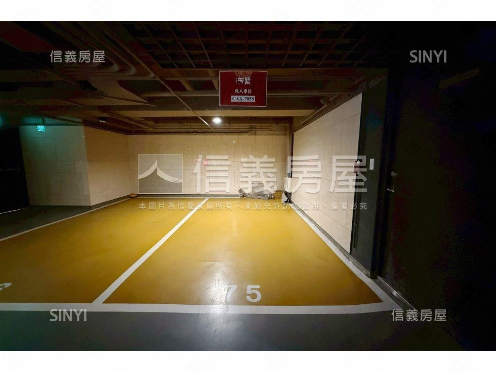 天墅Ａ棟高樓景觀美裝潢房屋室內格局與周邊環境