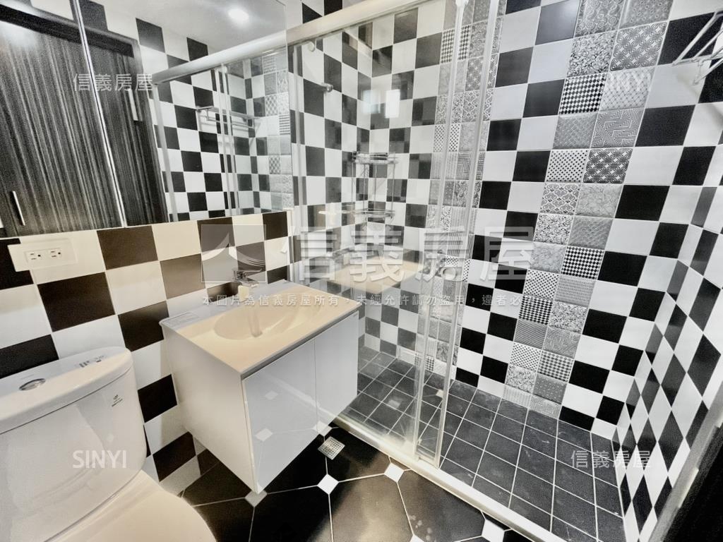 大庭Ｃ型高檔裝潢３房車位房屋室內格局與周邊環境