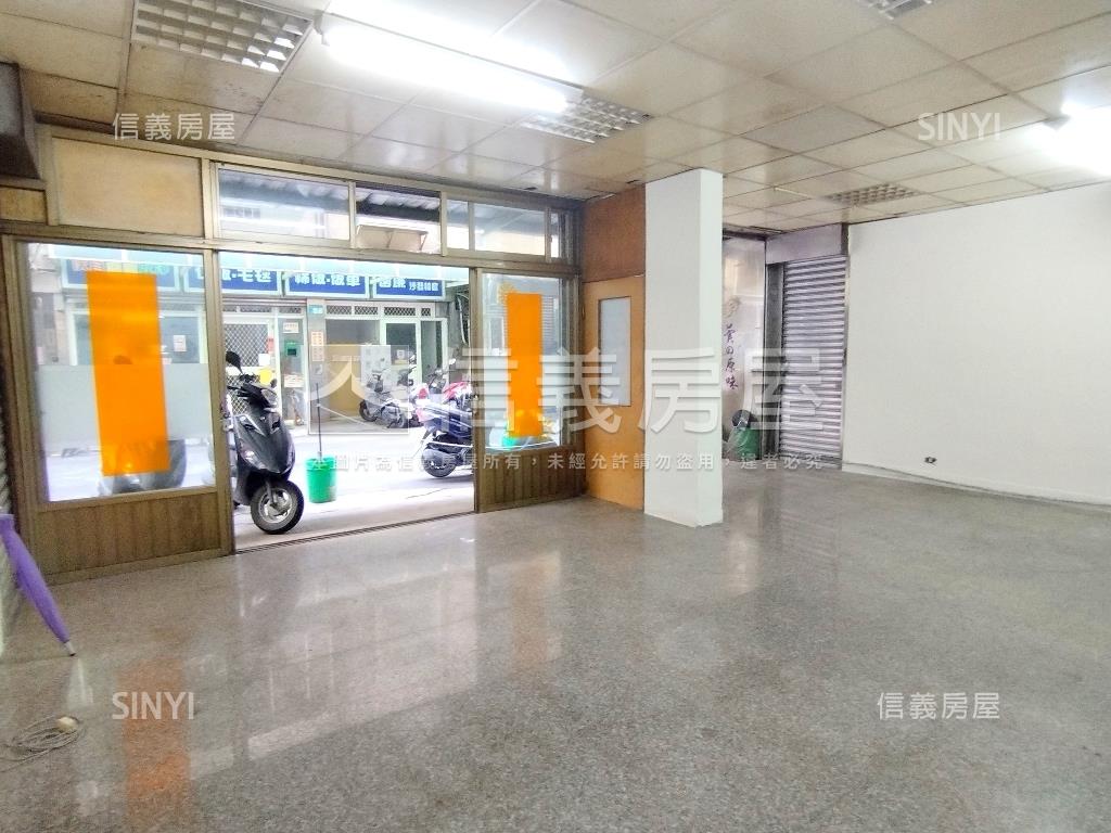 ＬＢ１２捷運黃金一樓房屋室內格局與周邊環境