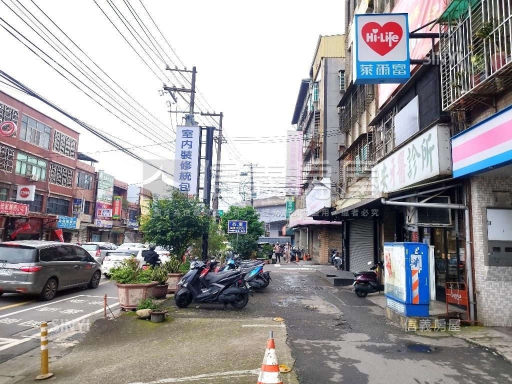 ＬＢ１２捷運黃金一樓房屋室內格局與周邊環境