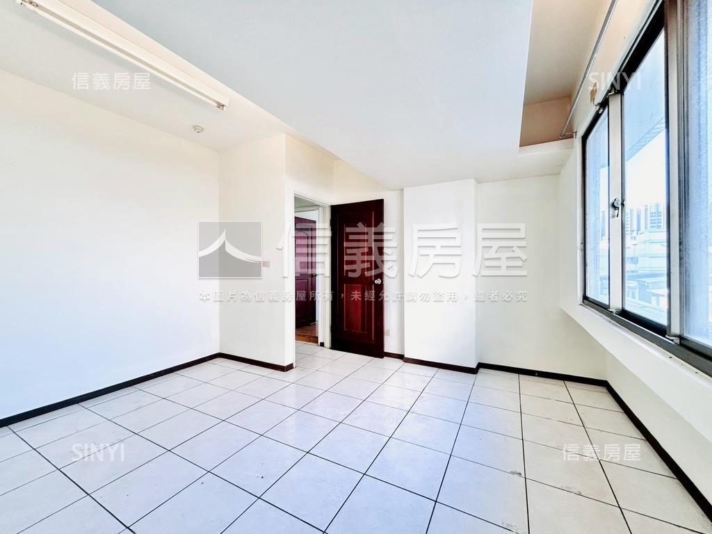 近精密園區松天下三房車位房屋室內格局與周邊環境