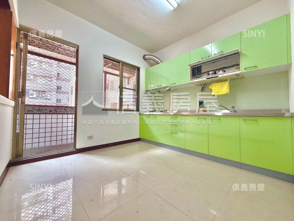 ＜可看＞由鉅。美術。店面房屋室內格局與周邊環境