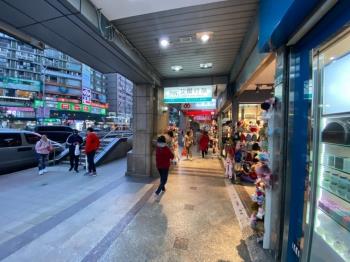 東區精緻小店面Ｂ
