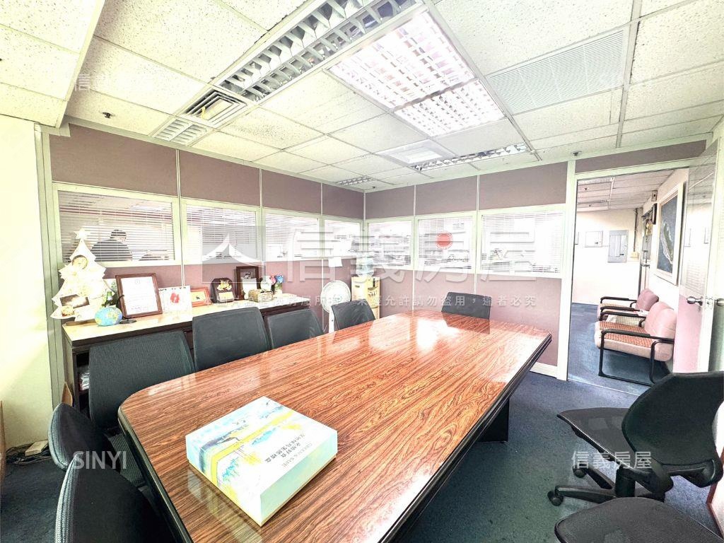 自由路黃金辦公室Ａ房屋室內格局與周邊環境