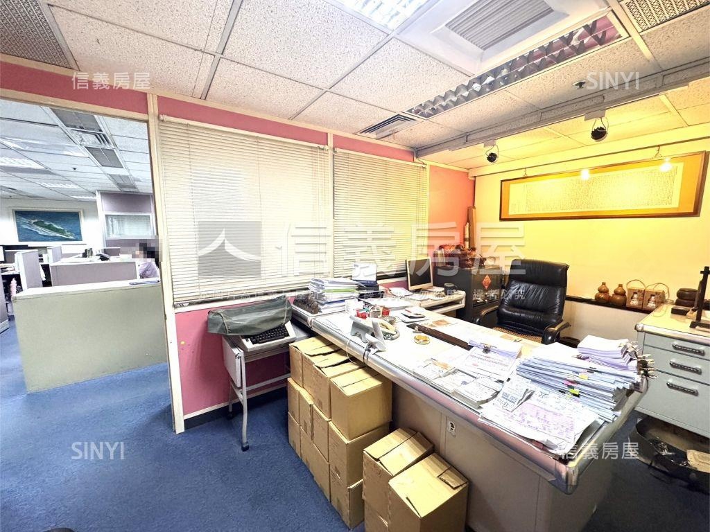 自由路黃金辦公室Ａ房屋室內格局與周邊環境