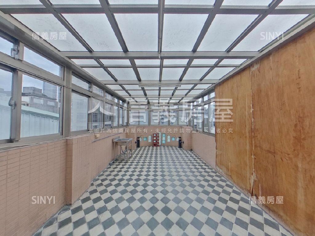 正通化街透天店面房屋室內格局與周邊環境