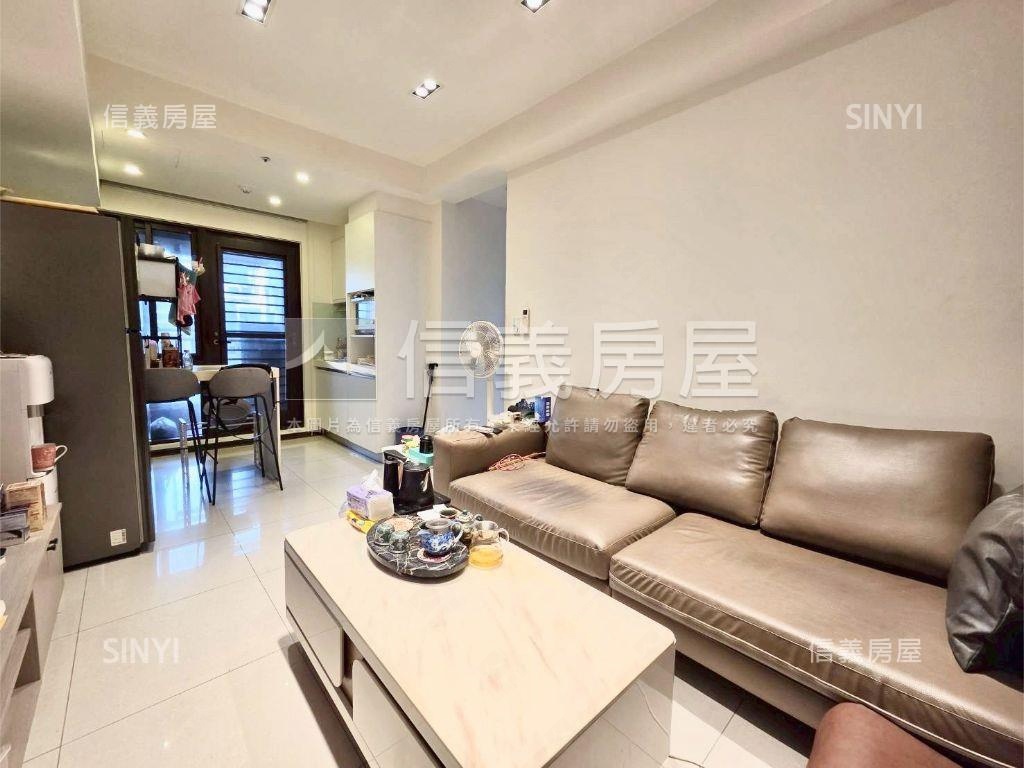 大悅藝香美裝三房車位房屋室內格局與周邊環境