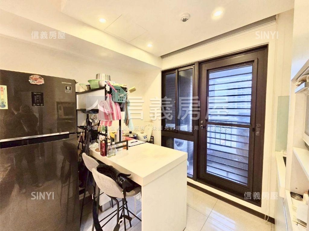 大悅藝香美裝三房車位房屋室內格局與周邊環境