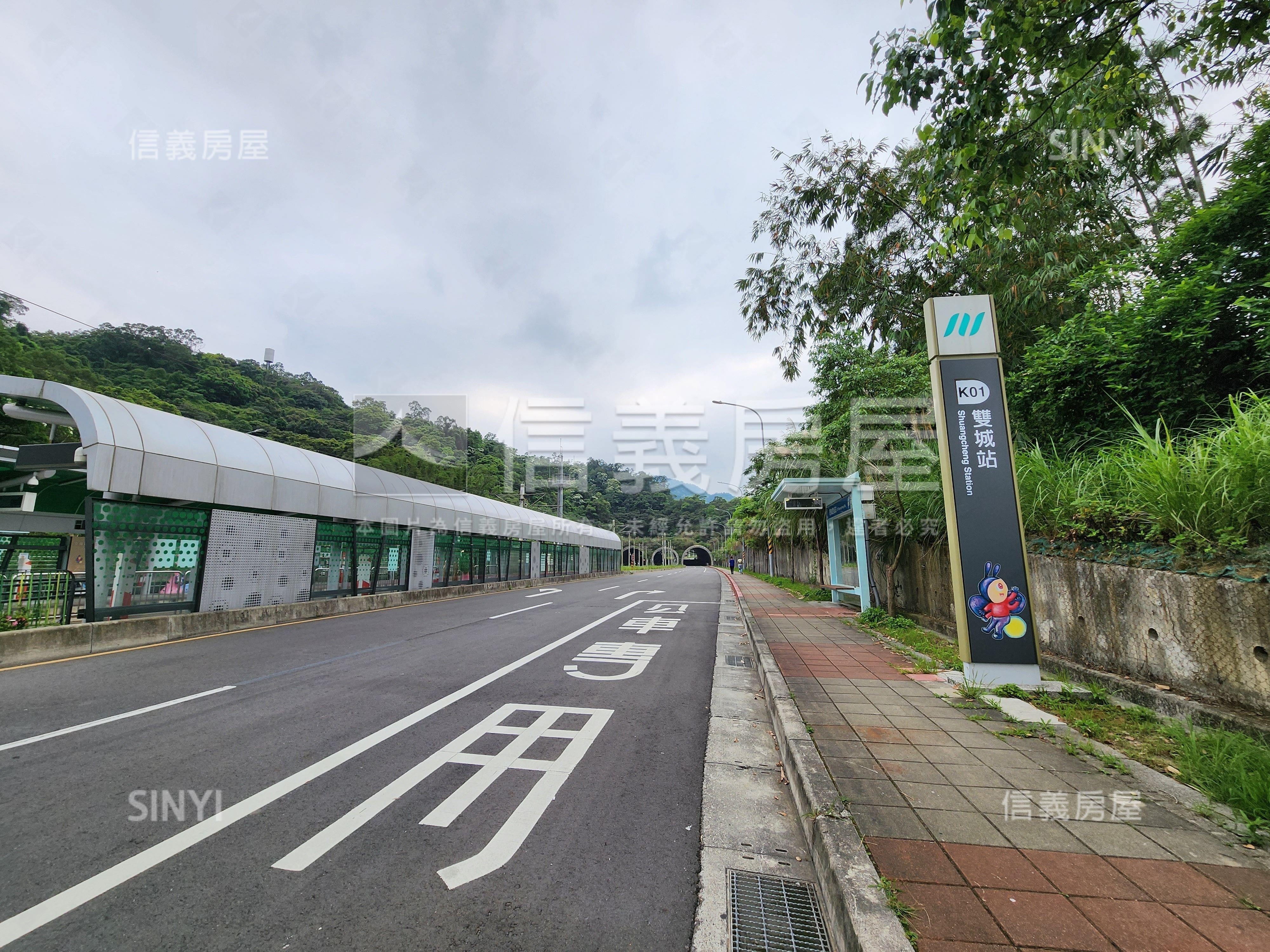 鄰安坑輕軌站臨路土地房屋室內格局與周邊環境