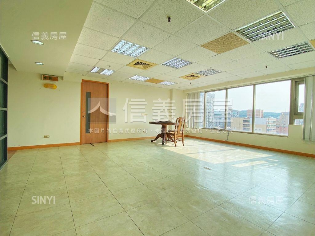 四維路百坪辦公室房屋室內格局與周邊環境
